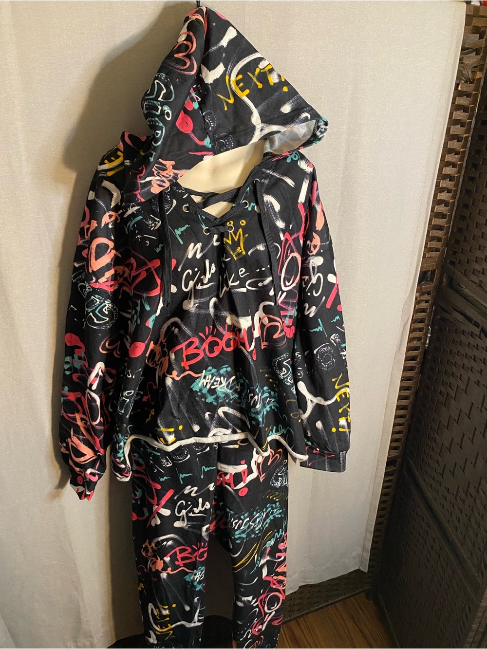 Graffiti Print Black Hooded Lounge Set - Comfortable Women's Two-Piece